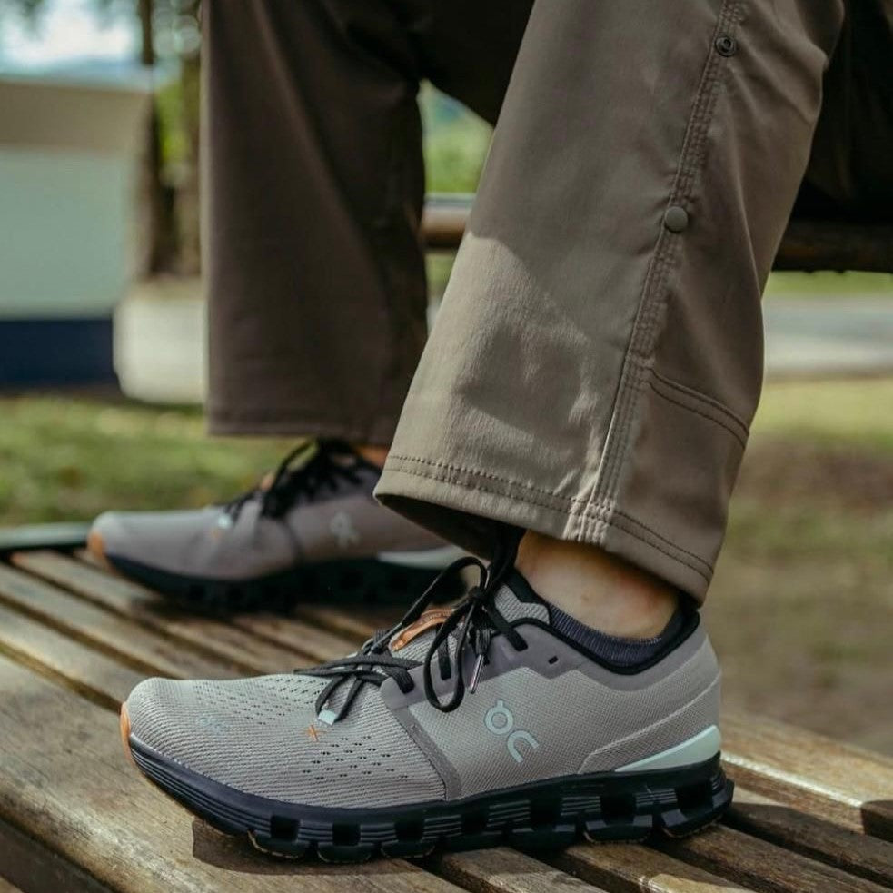 On Running Cloud X 4 Fog Black